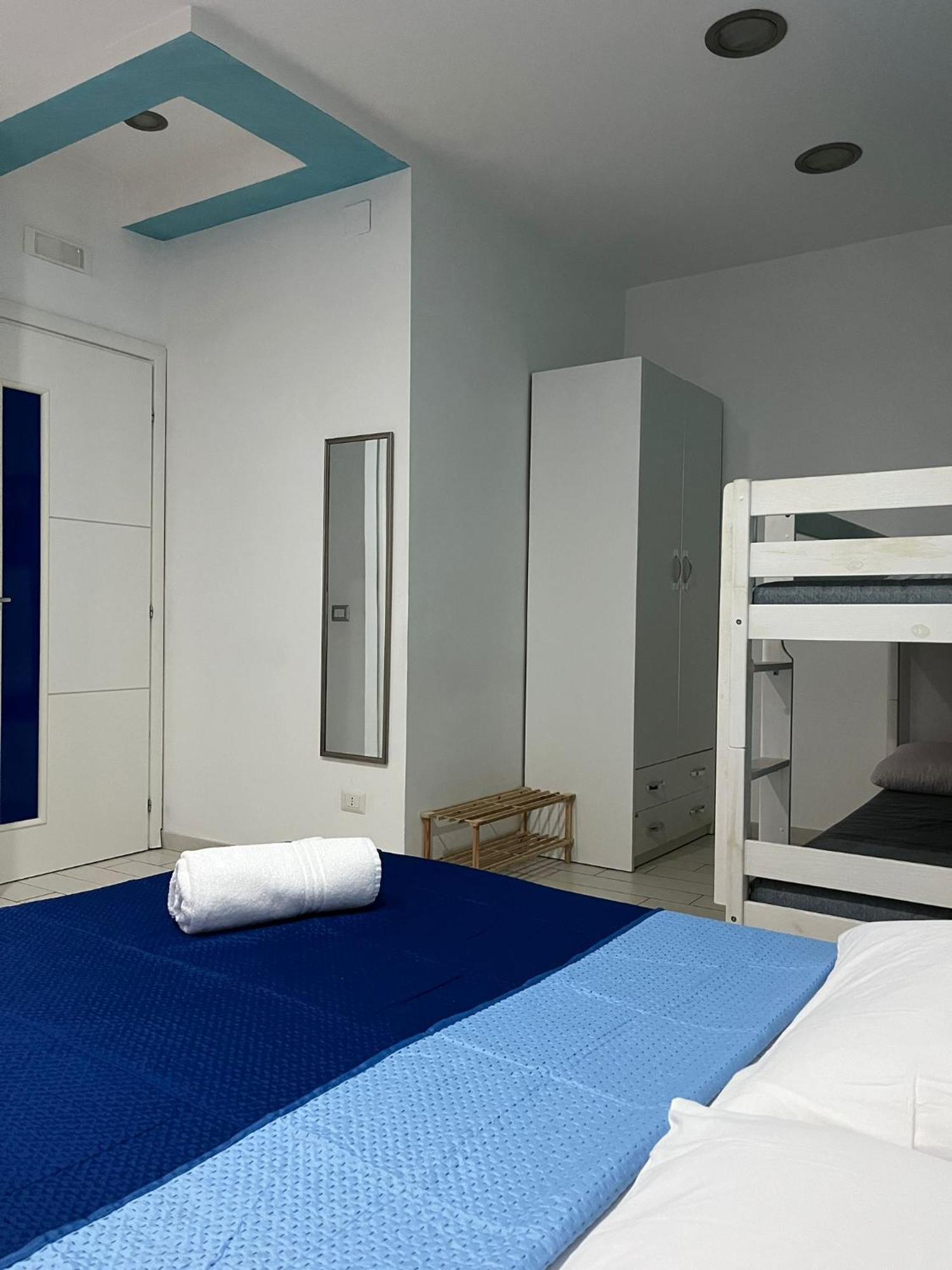 Family Room Портичи Экстерьер фото